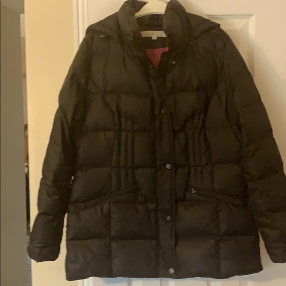 Black puffer jacket - Picture 1 of 5